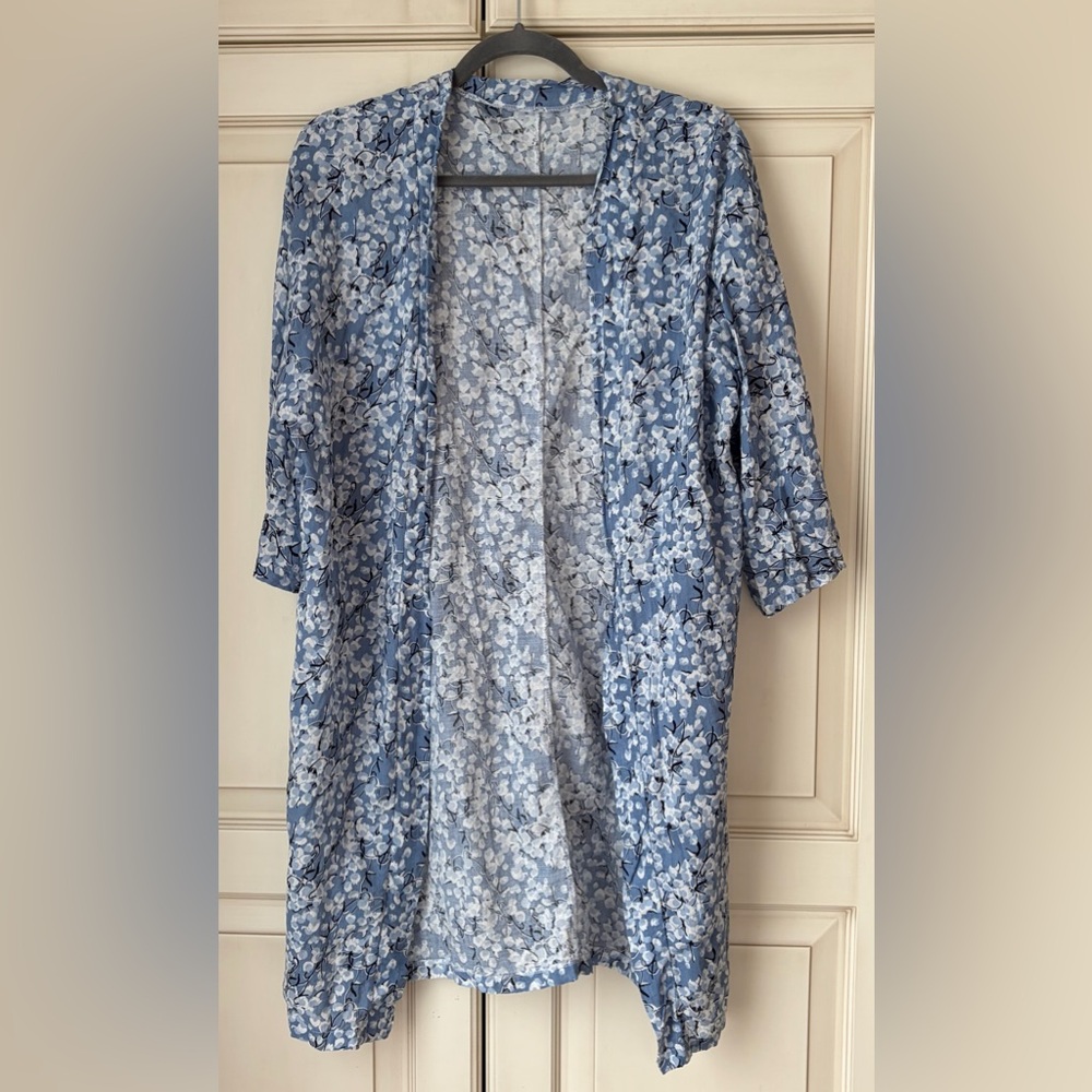 Chic Blue Floral Kimono. OS (med-Lrg). 100% cotton.  Zulily.